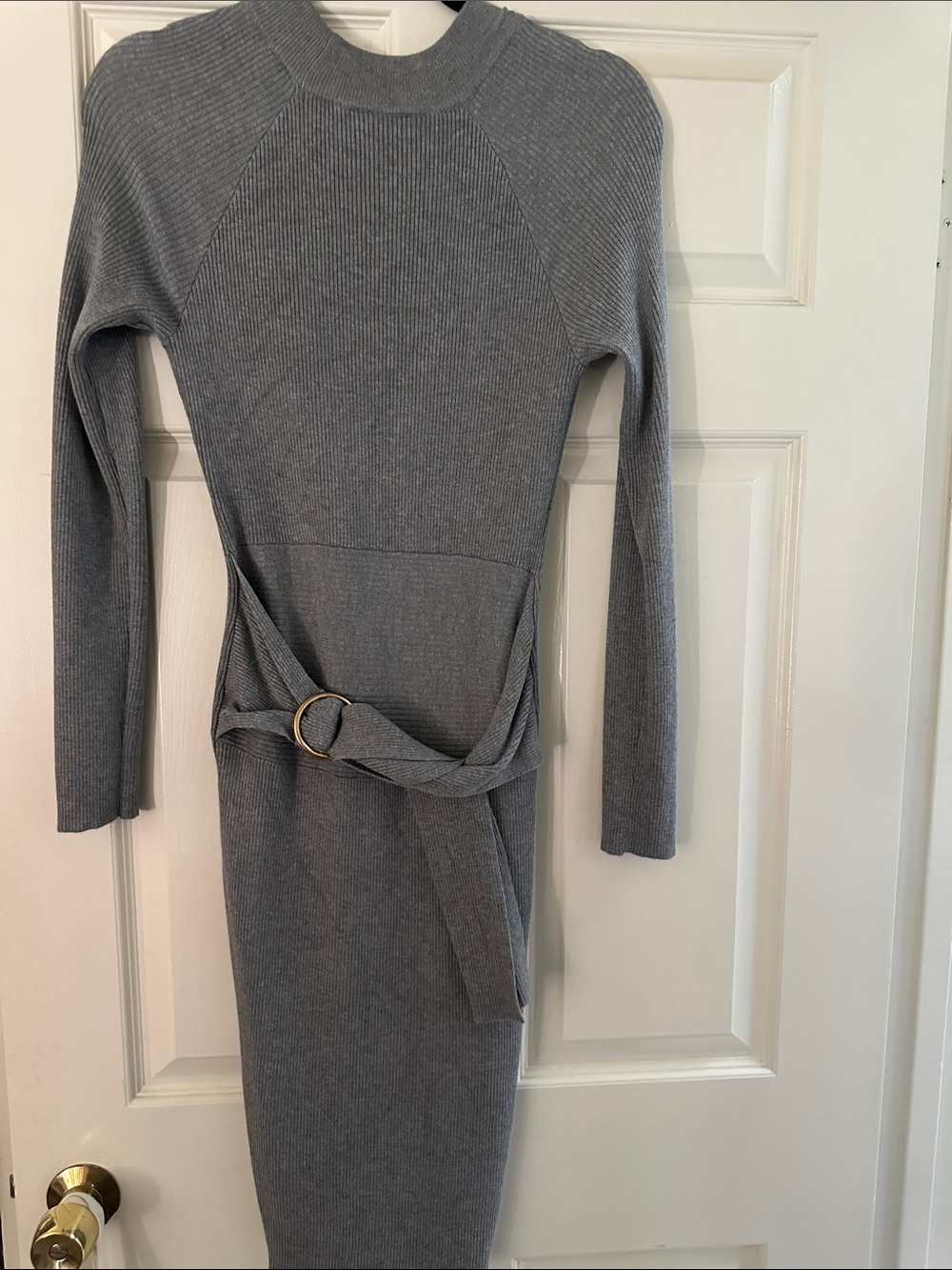 VENUS Gray Ribbed Long Sleeve Belted Knit Dress